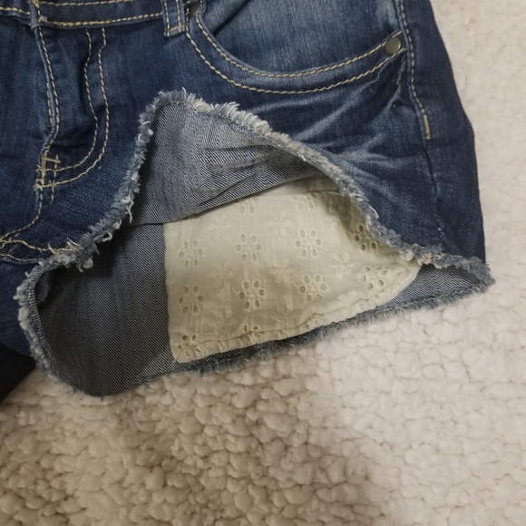 21 Denim Forever 21 Jean Shorts Peekaboo Pockets - Picture 5 of 6